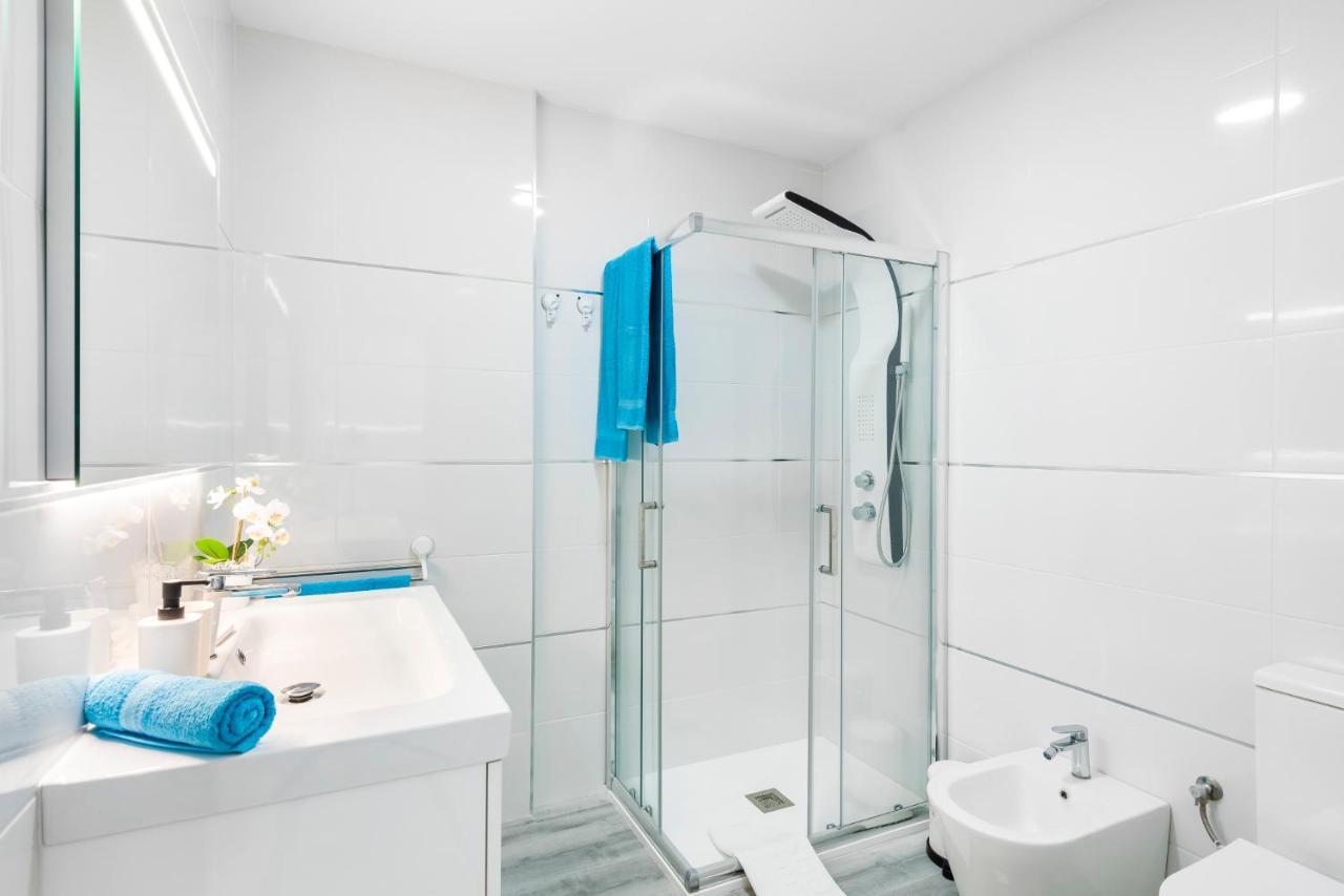 Sunshine Smart Home Hi-End Services Av Streaming 阿罗纳 外观 照片