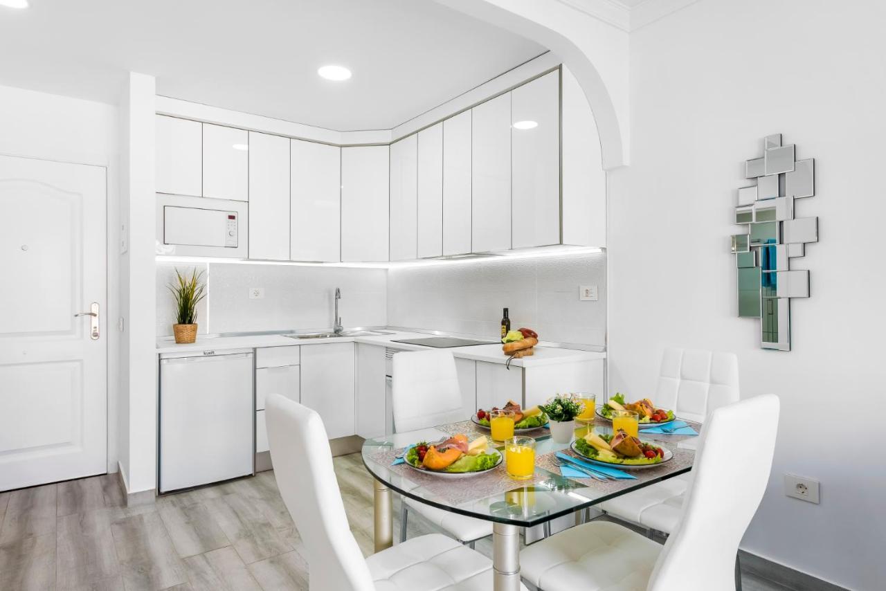 Sunshine Smart Home Hi-End Services Av Streaming 阿罗纳 外观 照片